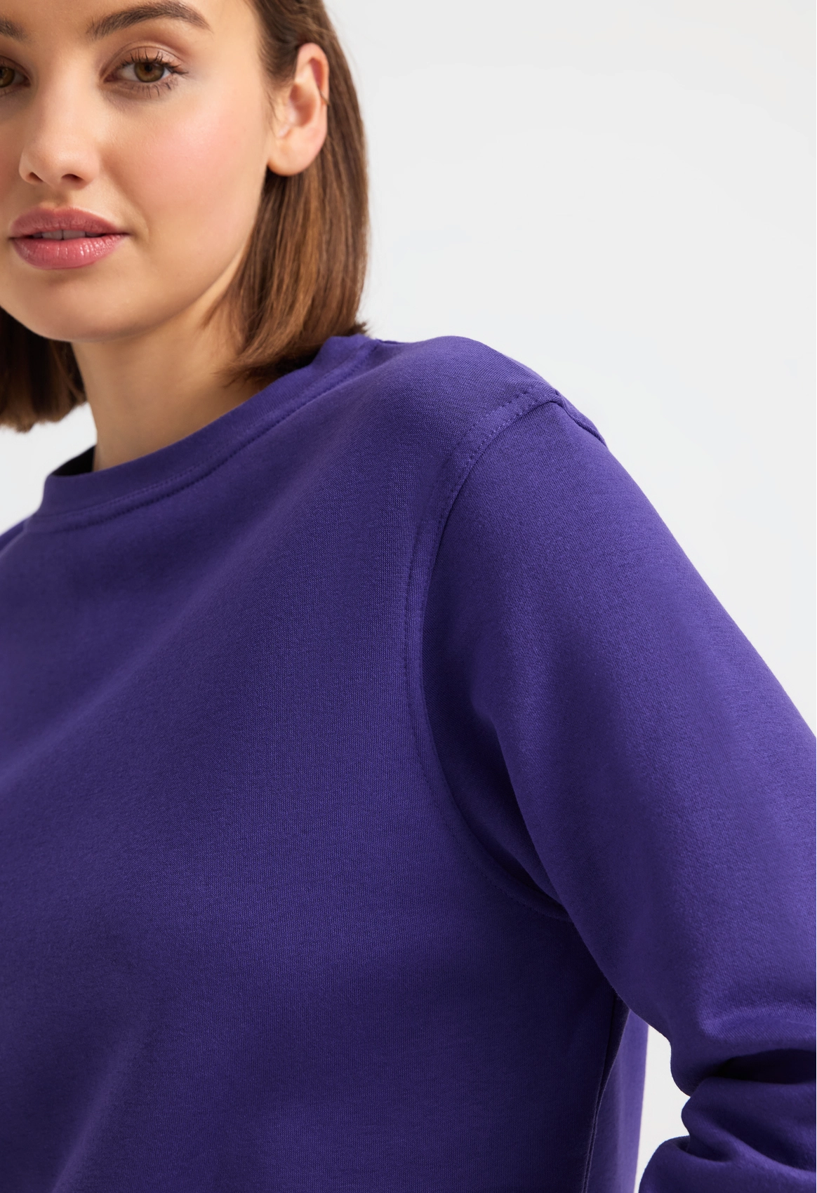 Ladies Deluxe Crew Neck Sweatshirt